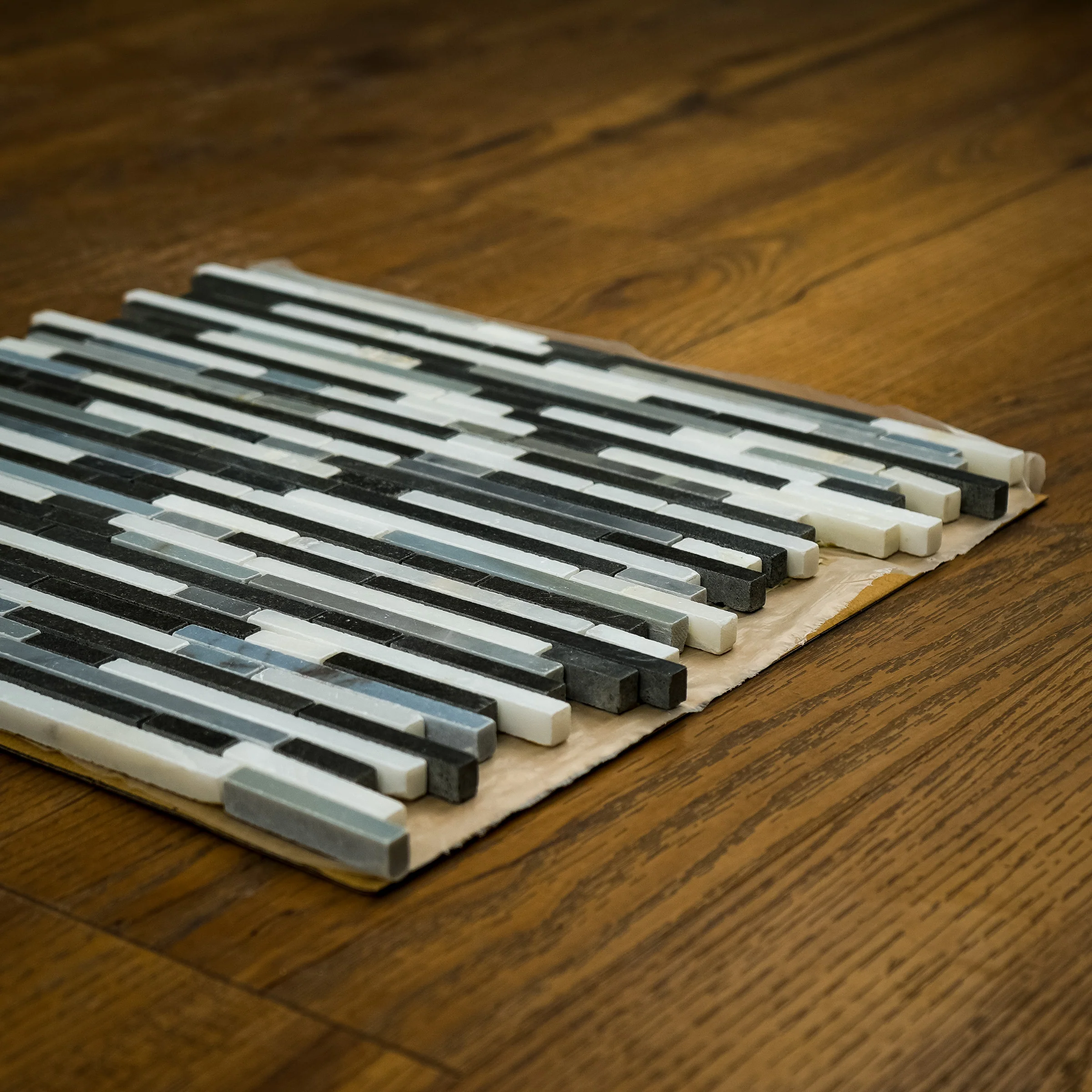 12" x 12" Carrara + Moon Stone Marble Mosaic Tile  5.1 sq. ft. (5 per box) - Image 3