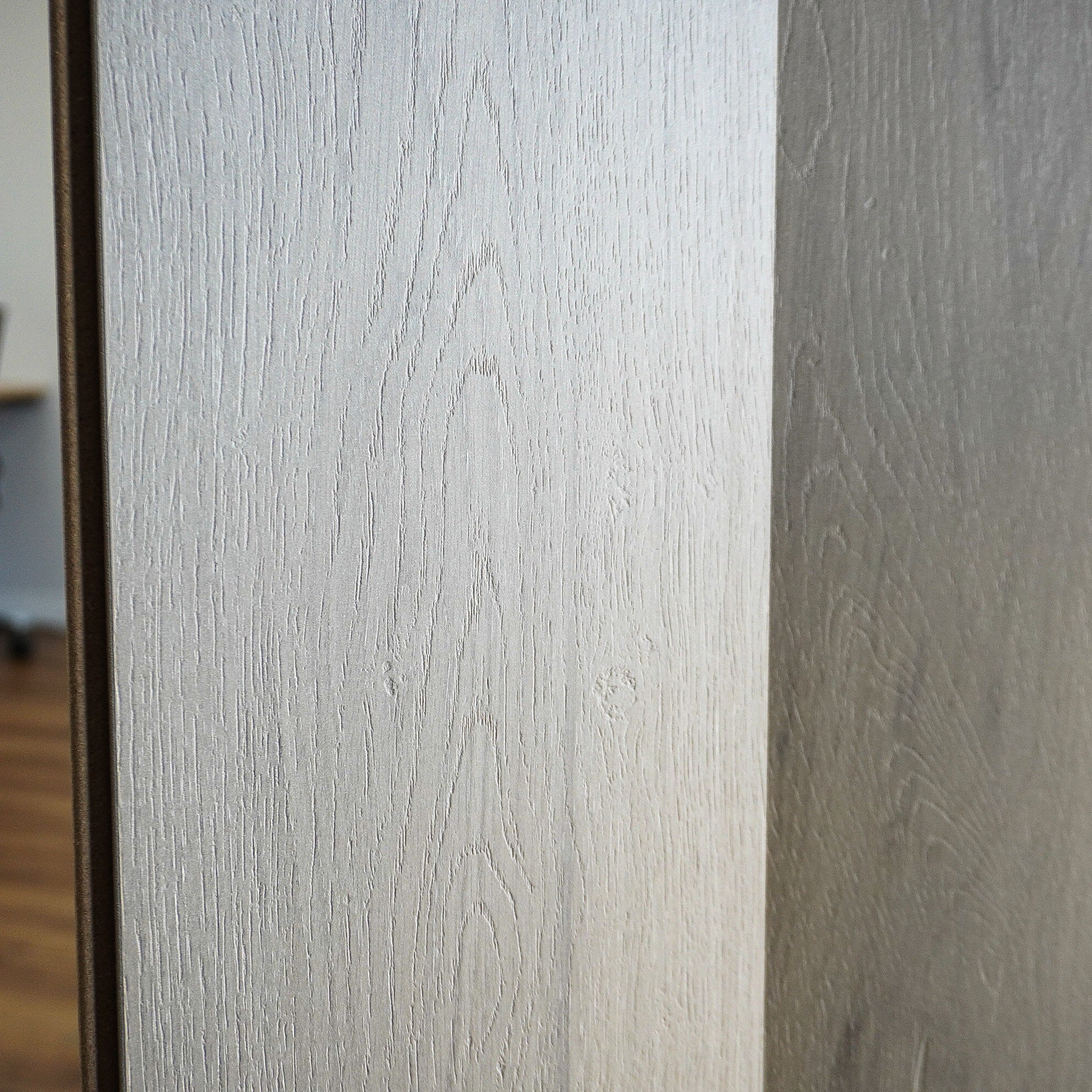1906-1 Grey Der General Laminate Flooring, 6pcs box–covers 15.39 sq ft - Image 11