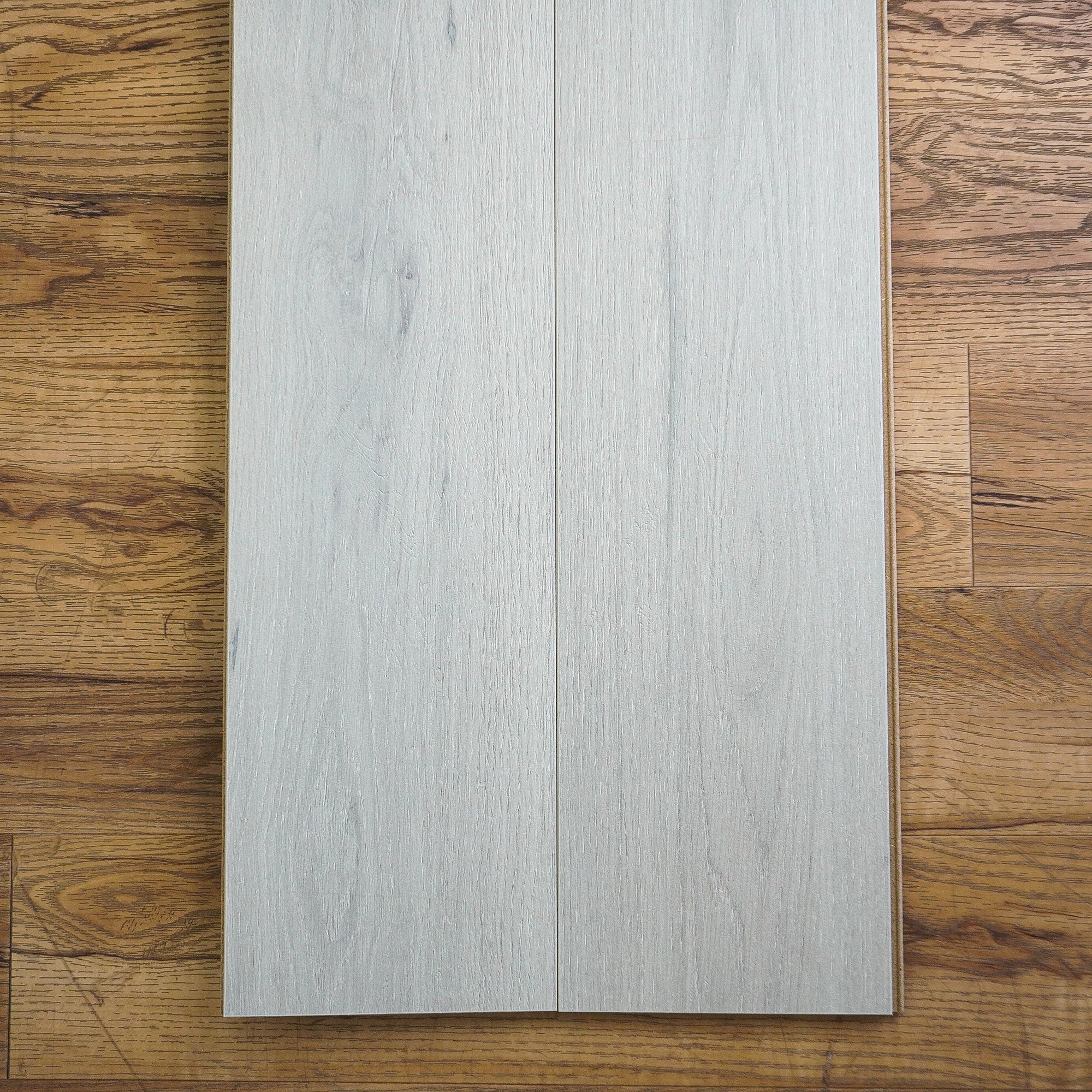 1906-1 Grey Der General Laminate Flooring, 6pcs box–covers 15.39 sq ft - Image 7
