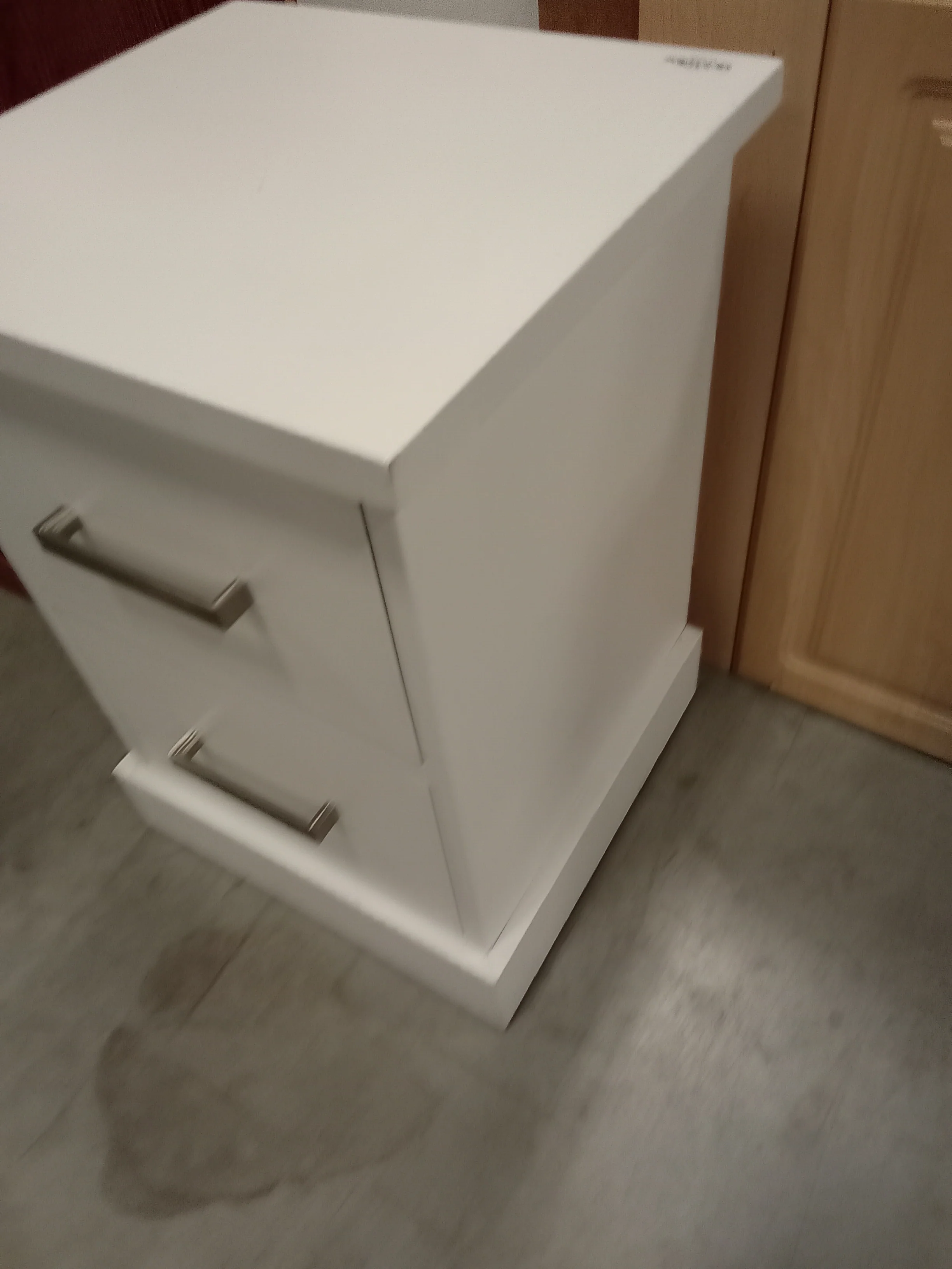 2-Drawer Cottage Deluxe Nightstand - Image 3