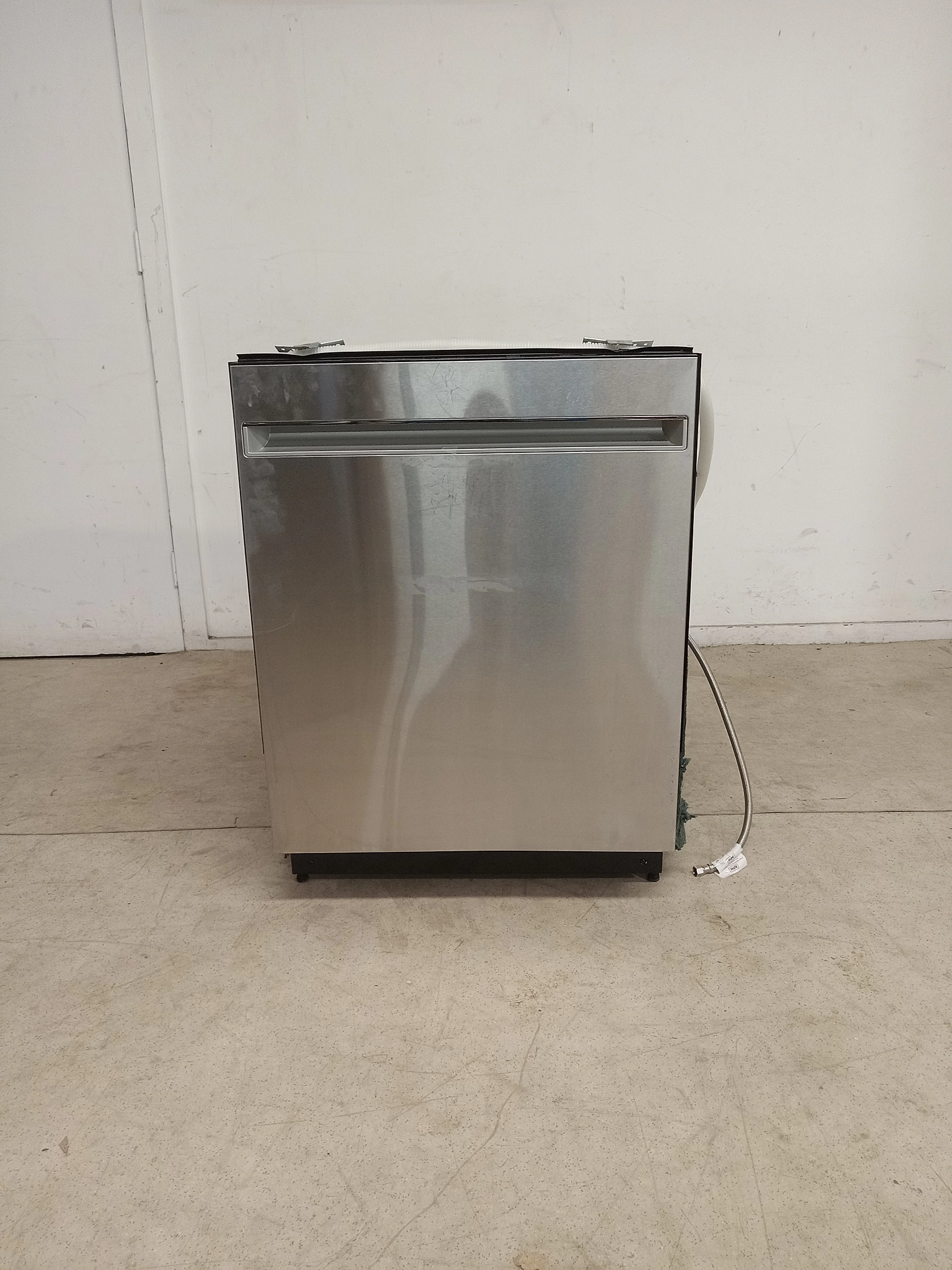 23.25"W General Electric Stainless Steel Dishwasher