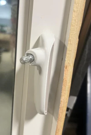 48.5" Crank Window - Image 5