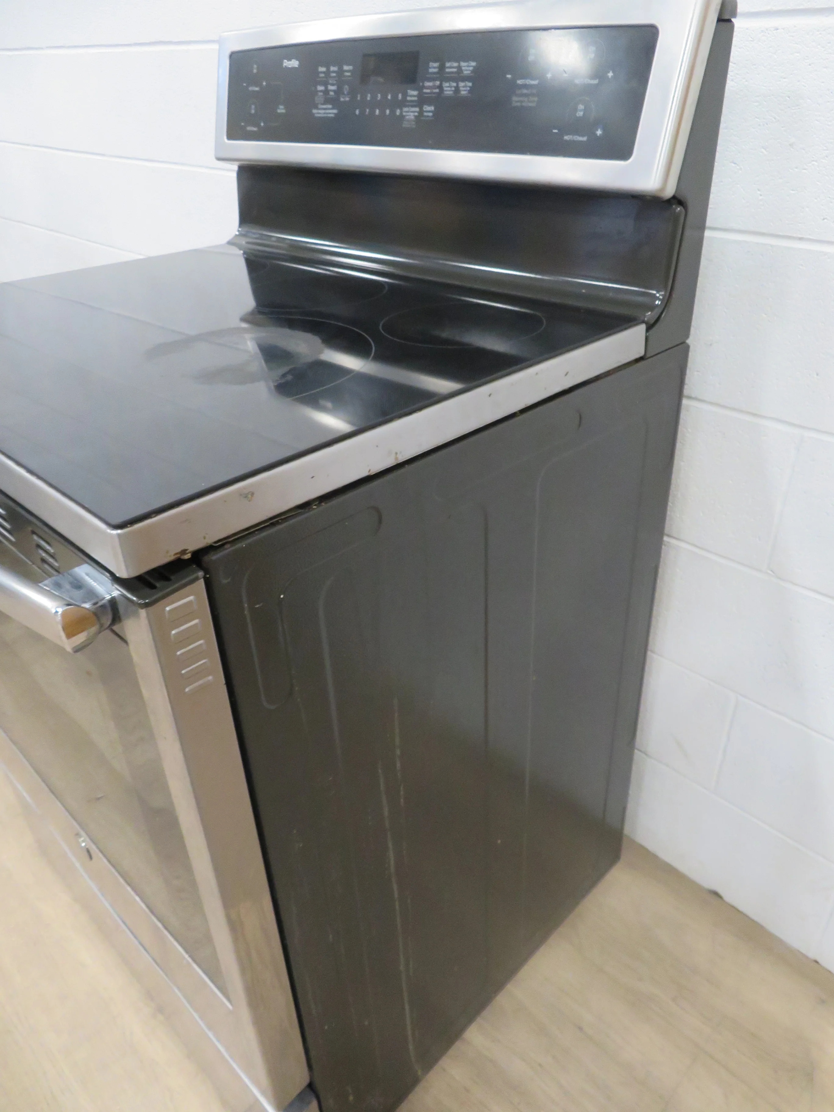5-Burner Flat Top Electric Stove - Stainless - Image 6