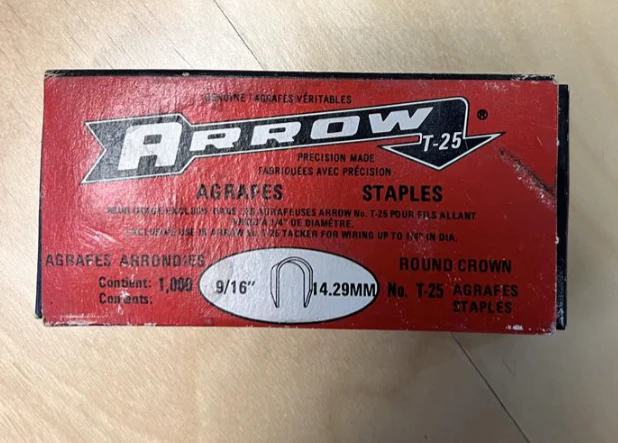 Arrow T25 Round Crown Staples - Image 2