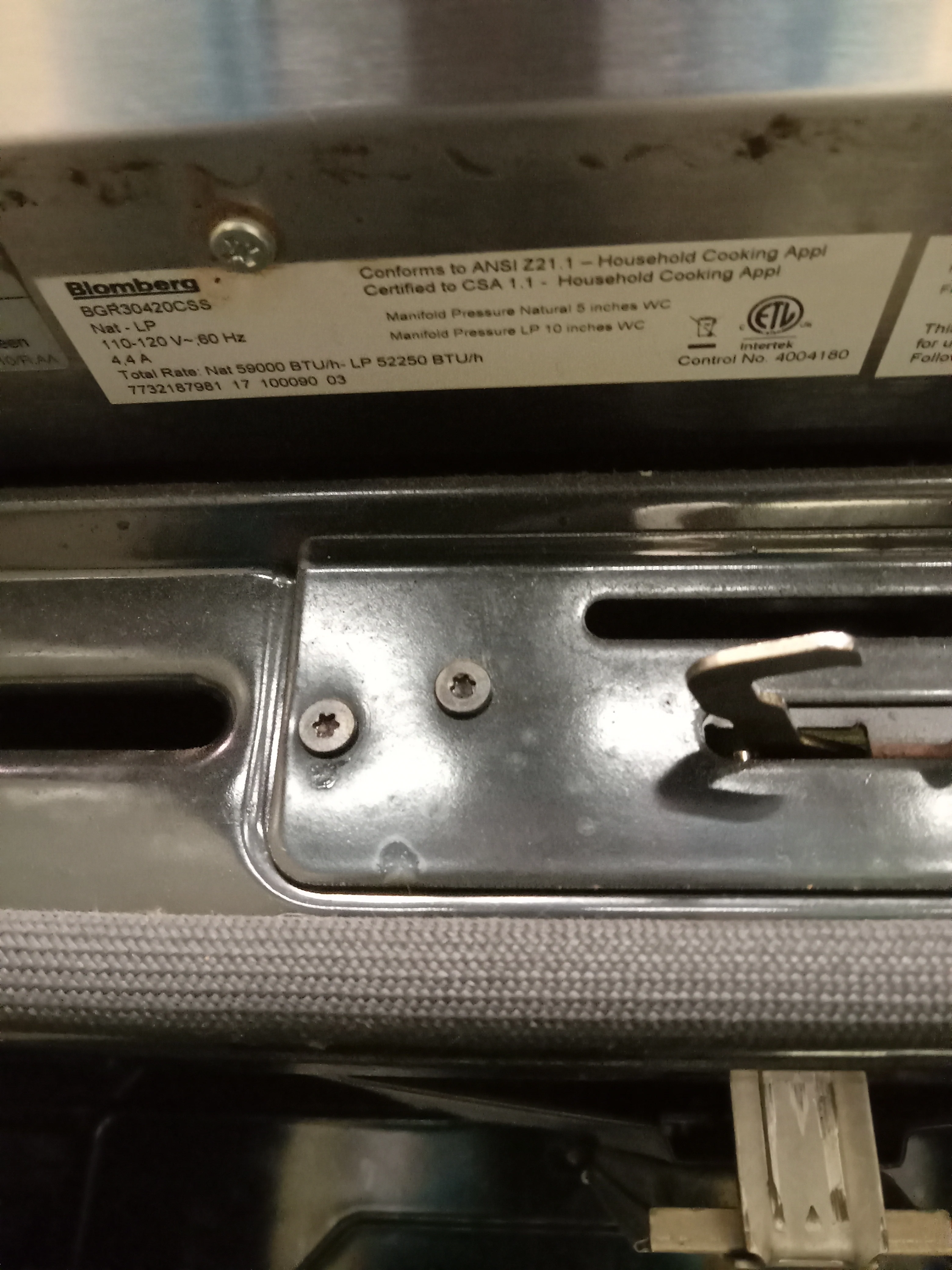 Blomberg Gas Stove - Image 5