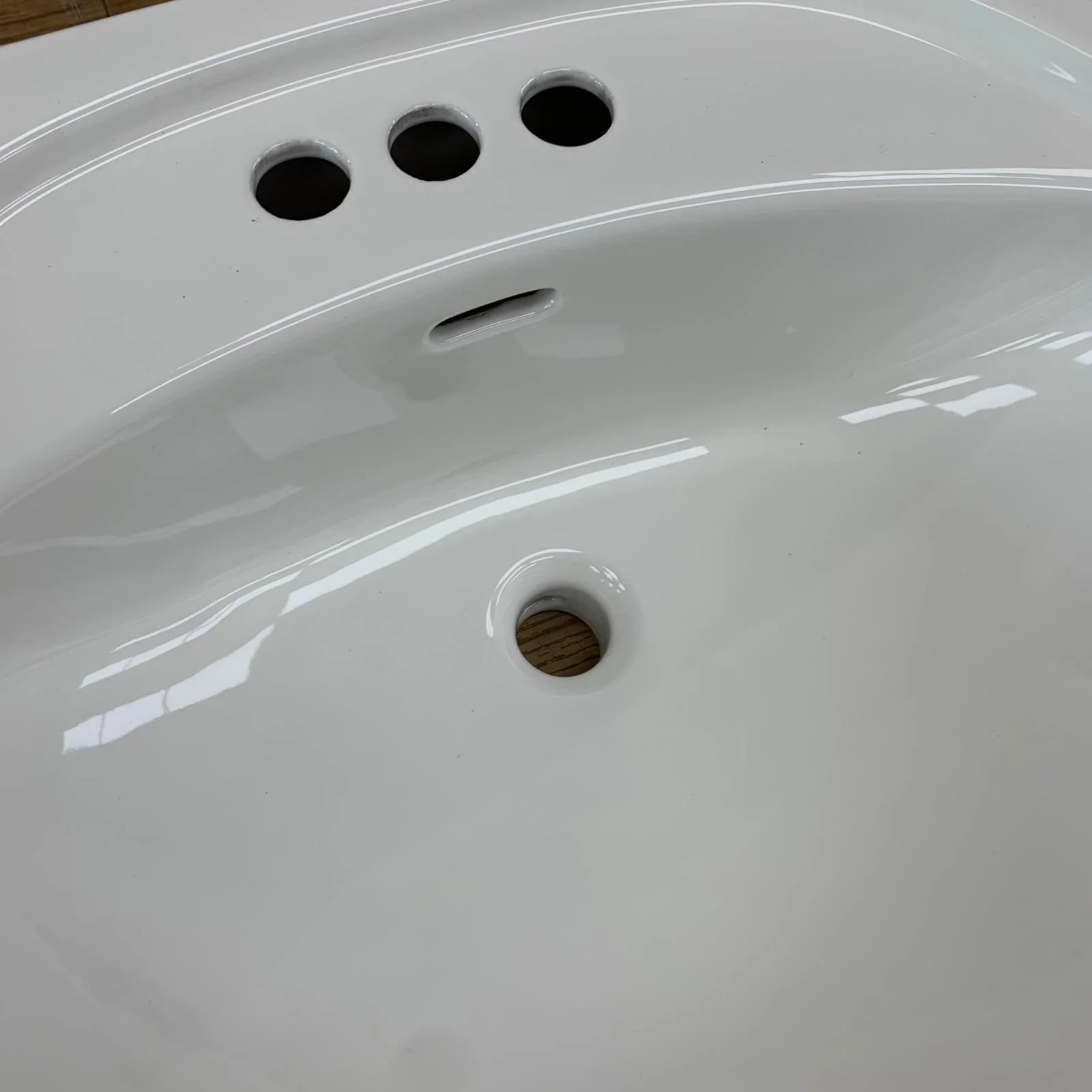 Carley 4-inch Center Pedestal Sink in White - 5343DMX - Image 3