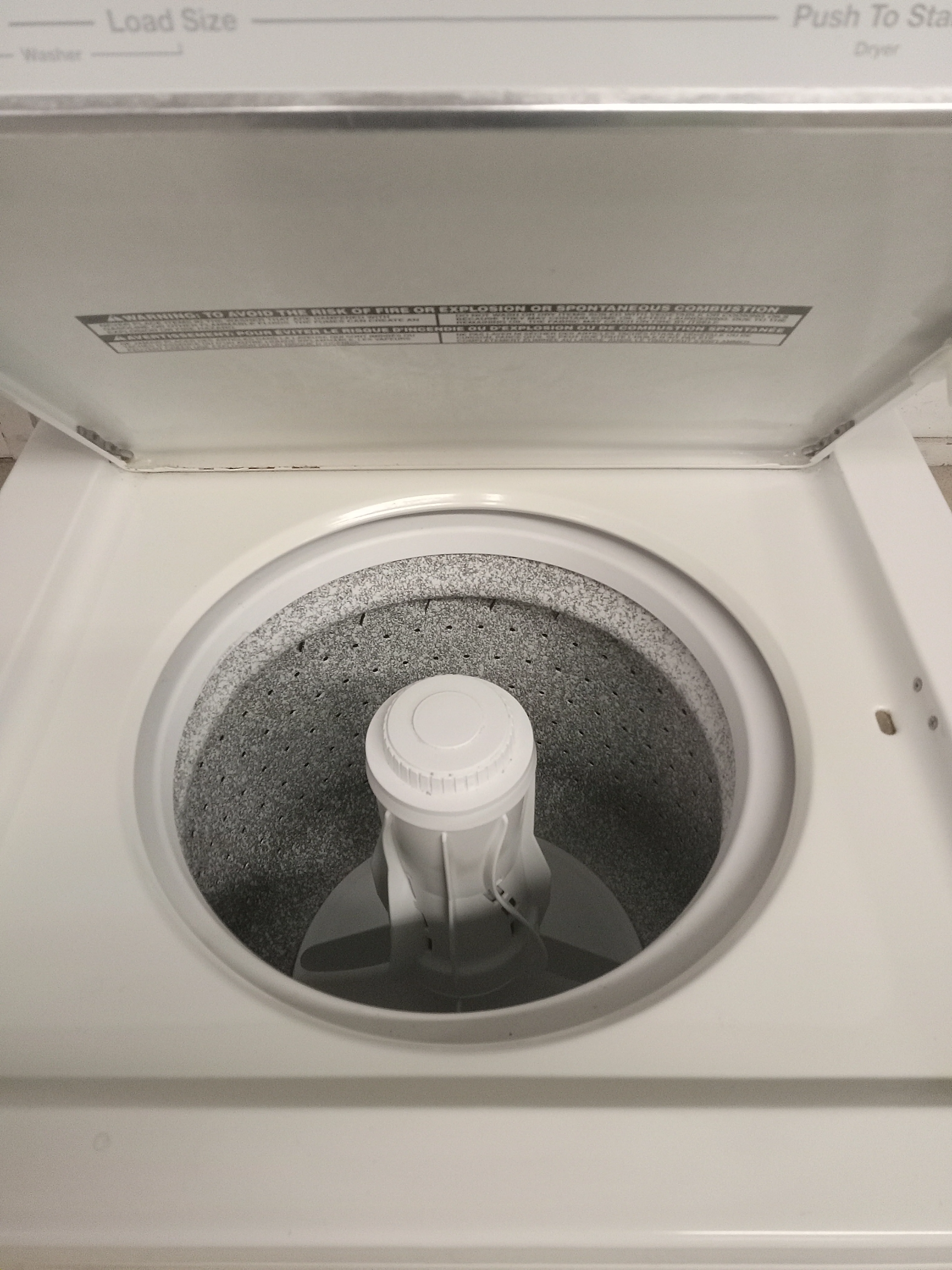 24"W White Whirlpool Washer/Dryer Combo - Image 4