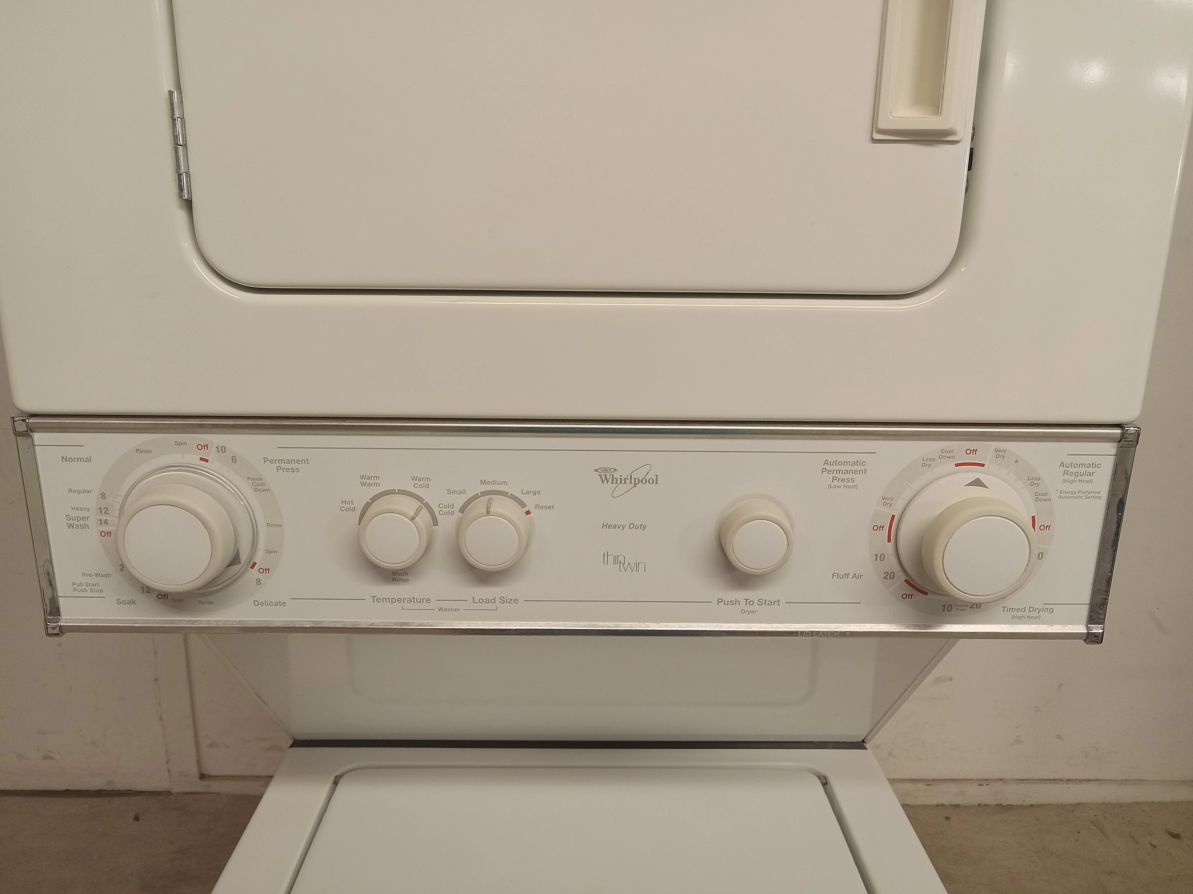 24"W White Whirlpool Washer/Dryer Combo - Image 5