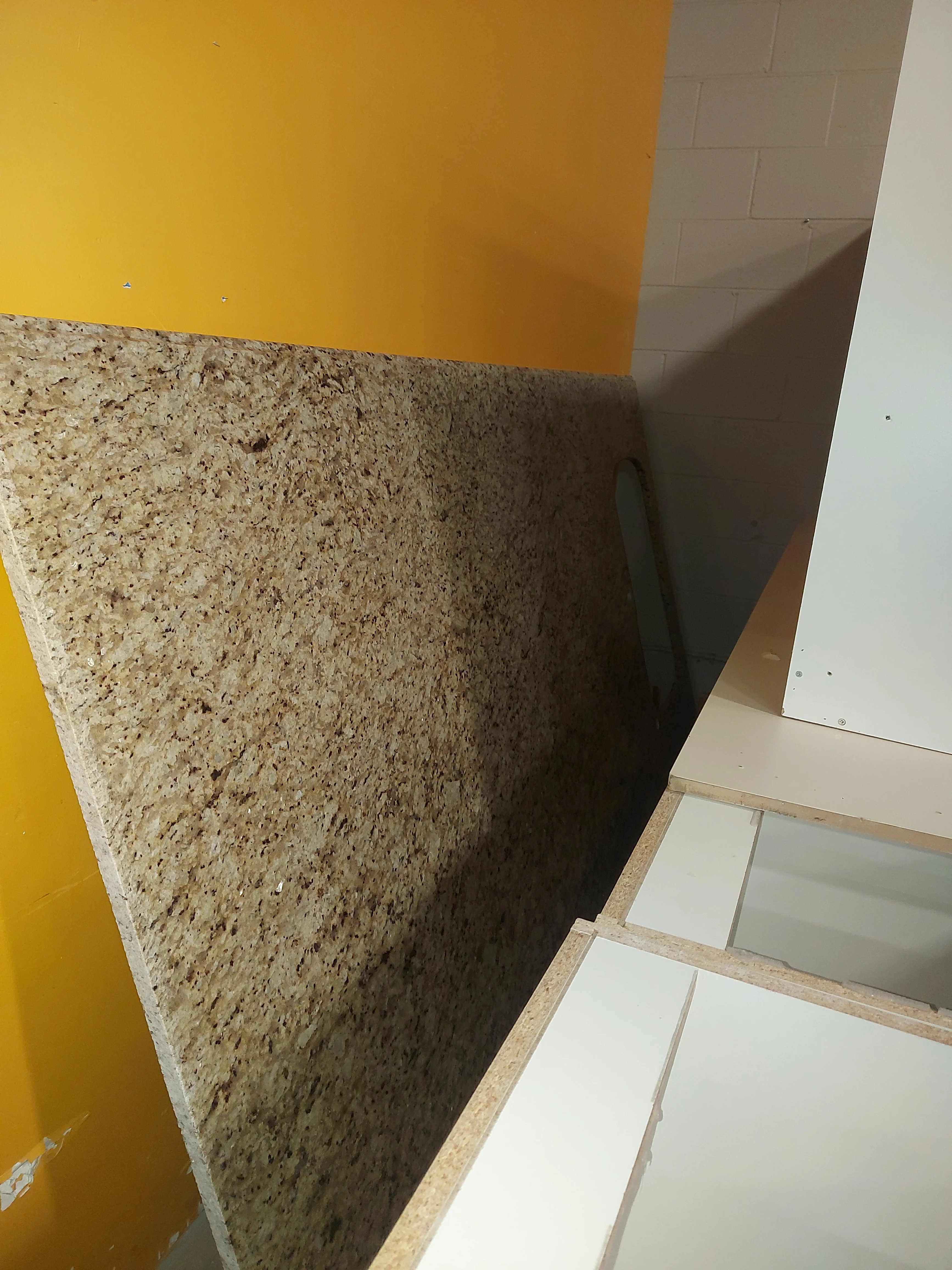 Cream Raised Panel Kitchen - Image 4