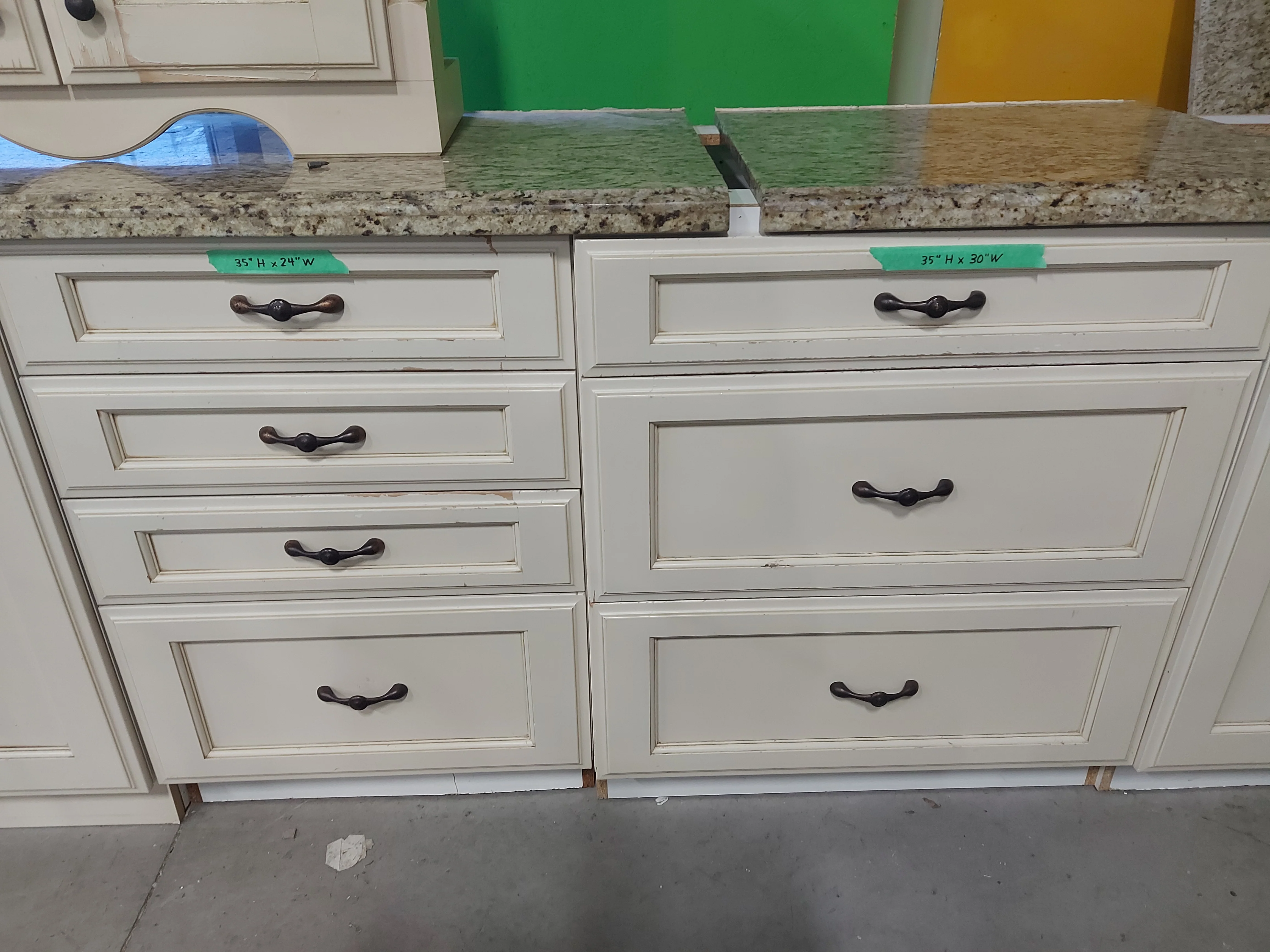 Cream Raised Panel Kitchen - Image 5