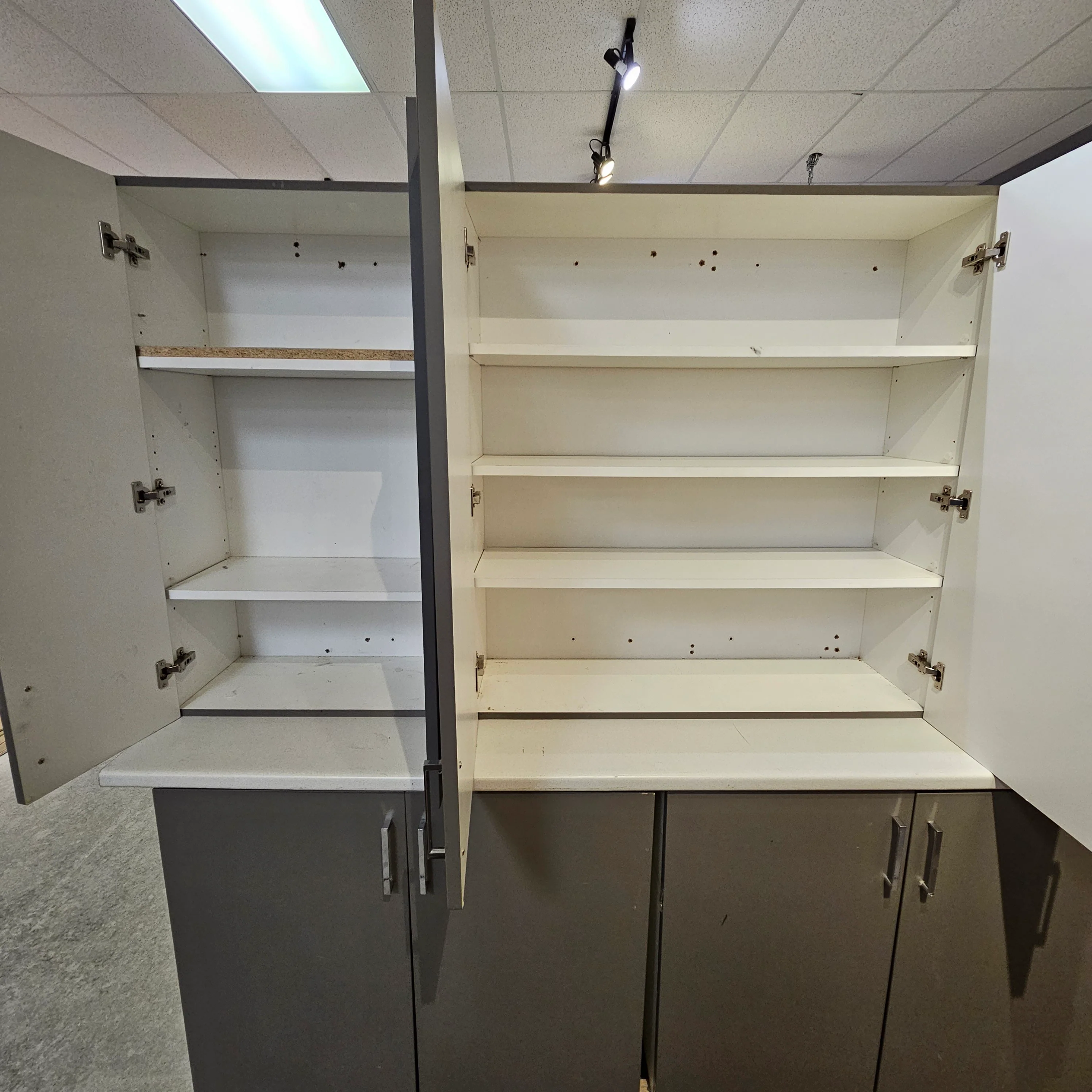 Flat Panel Grey Kitchen Cabinet Set - Image 3
