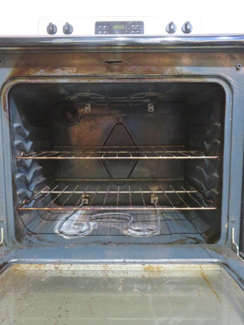 Frigidaire Glass Top Electric Range - Image 9