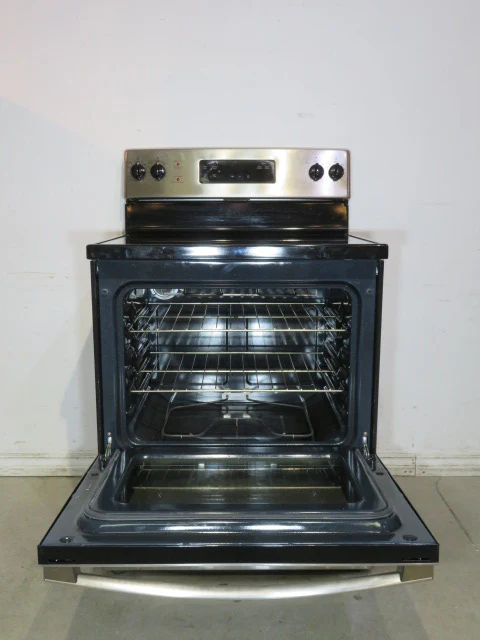 Insignia 30" Freestanding Electric Glass Top Range - Image 2