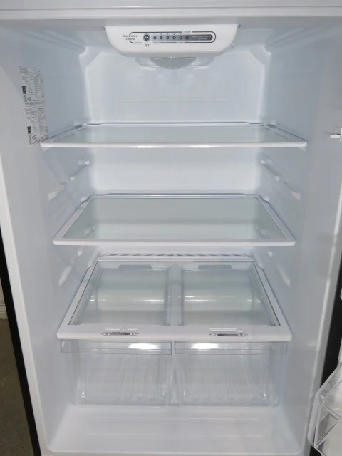 Insignia Stainless Steel Top Freezer Refrigerator - Image 9