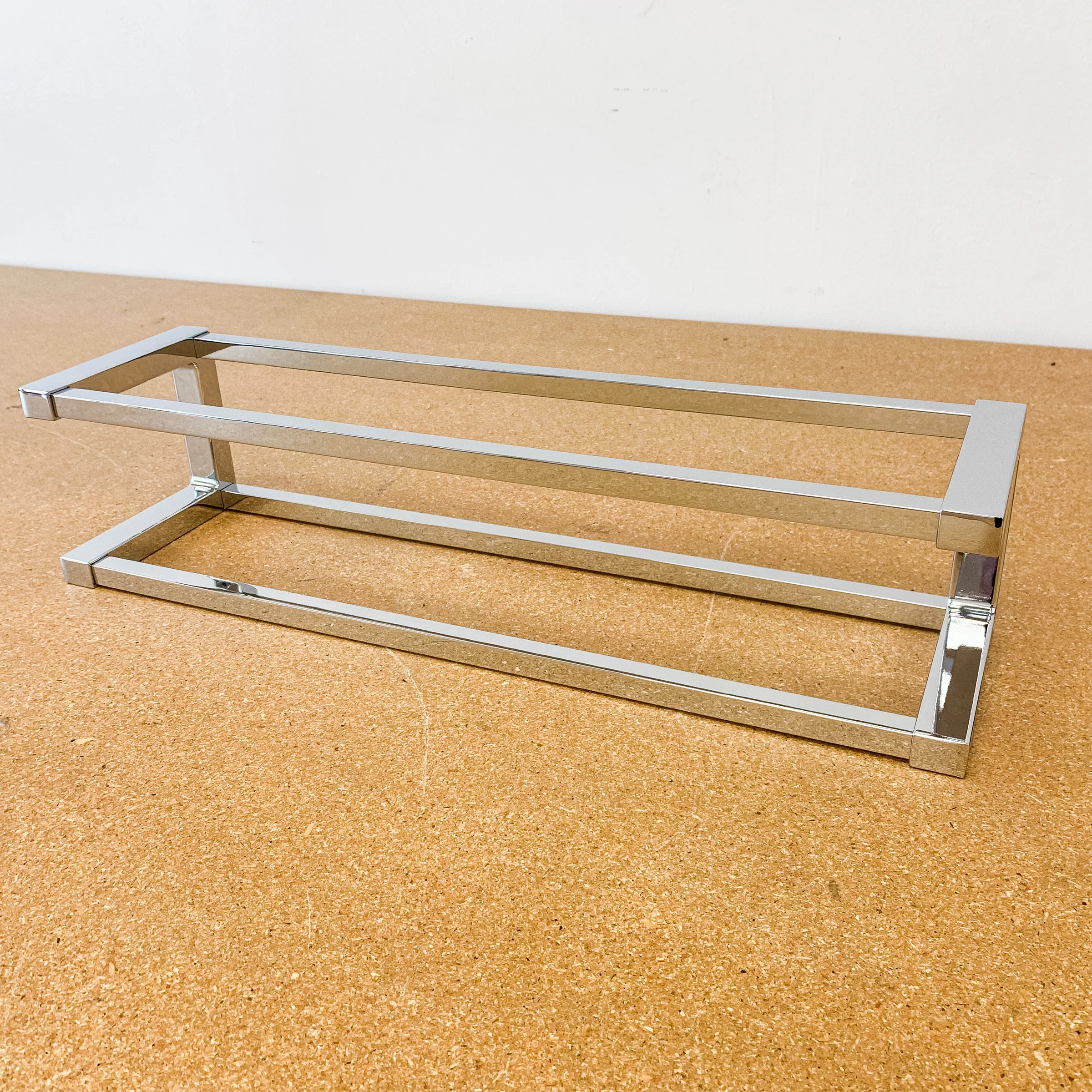 Jupiter 18-Inch Towel Rack in Polished Chrome, MHJU18DPC