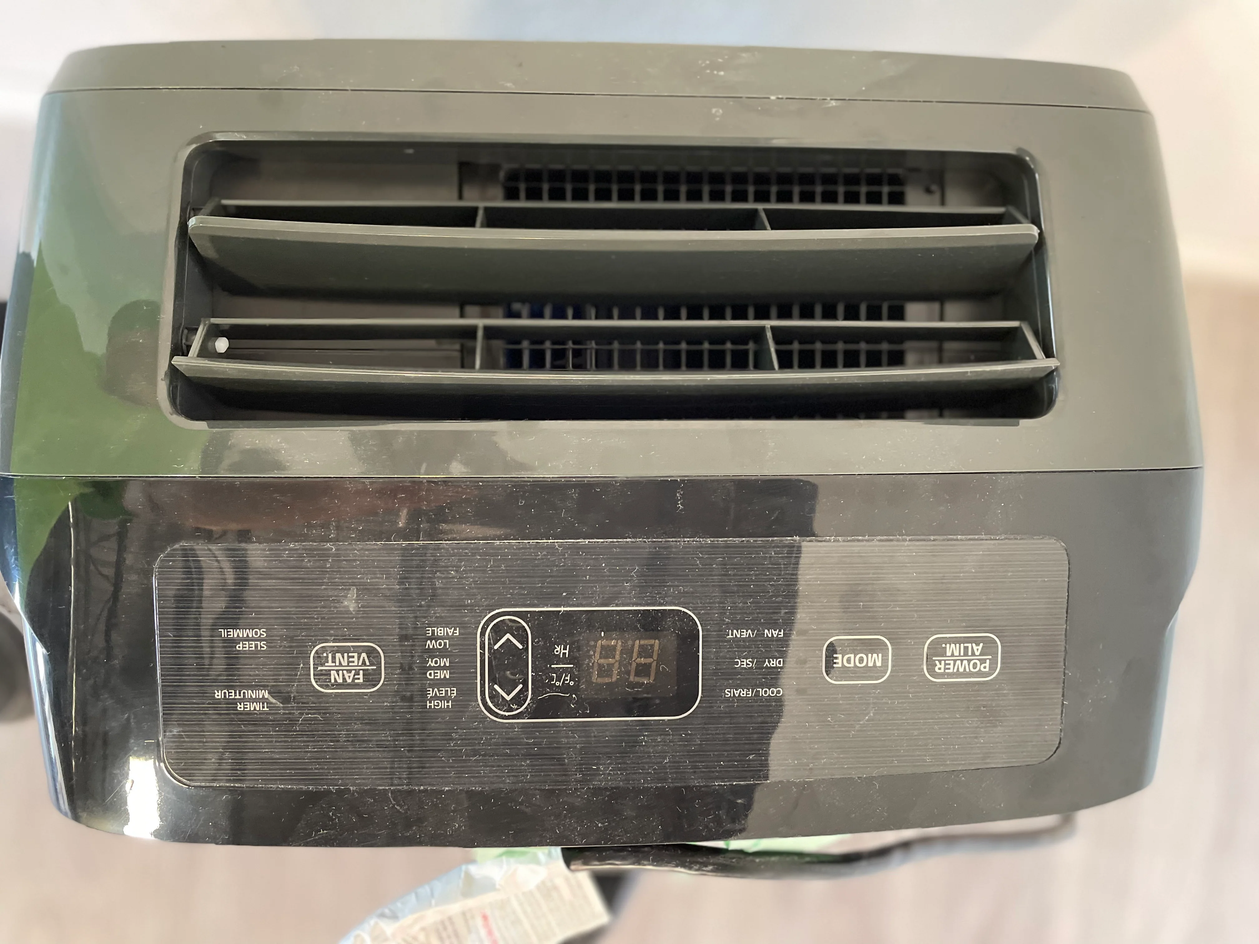 LG Portable Air Conditioner - Image 2