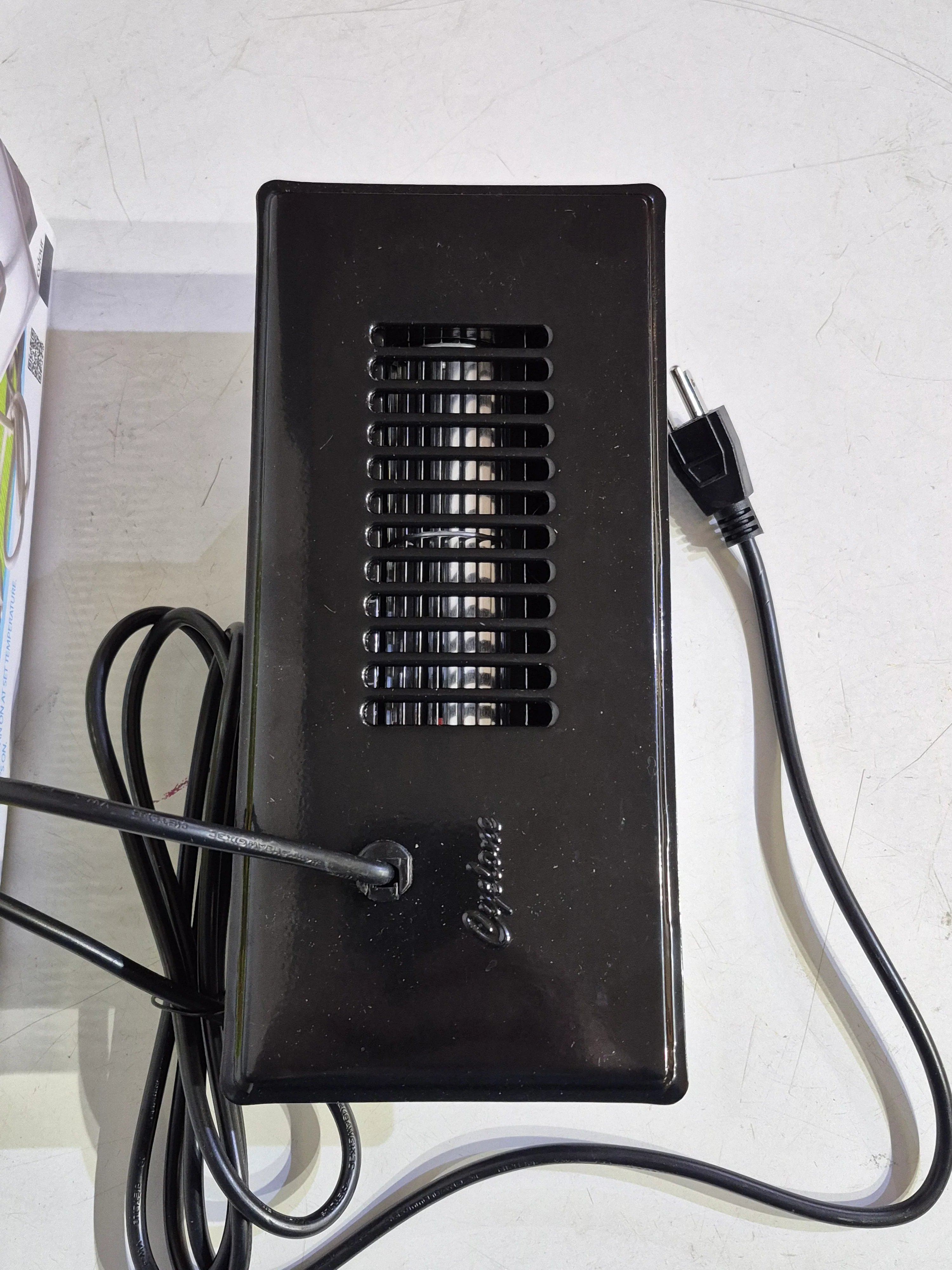 Register Booster Fan Plus in Black with Built-In Thermostat - - Black - Image 3