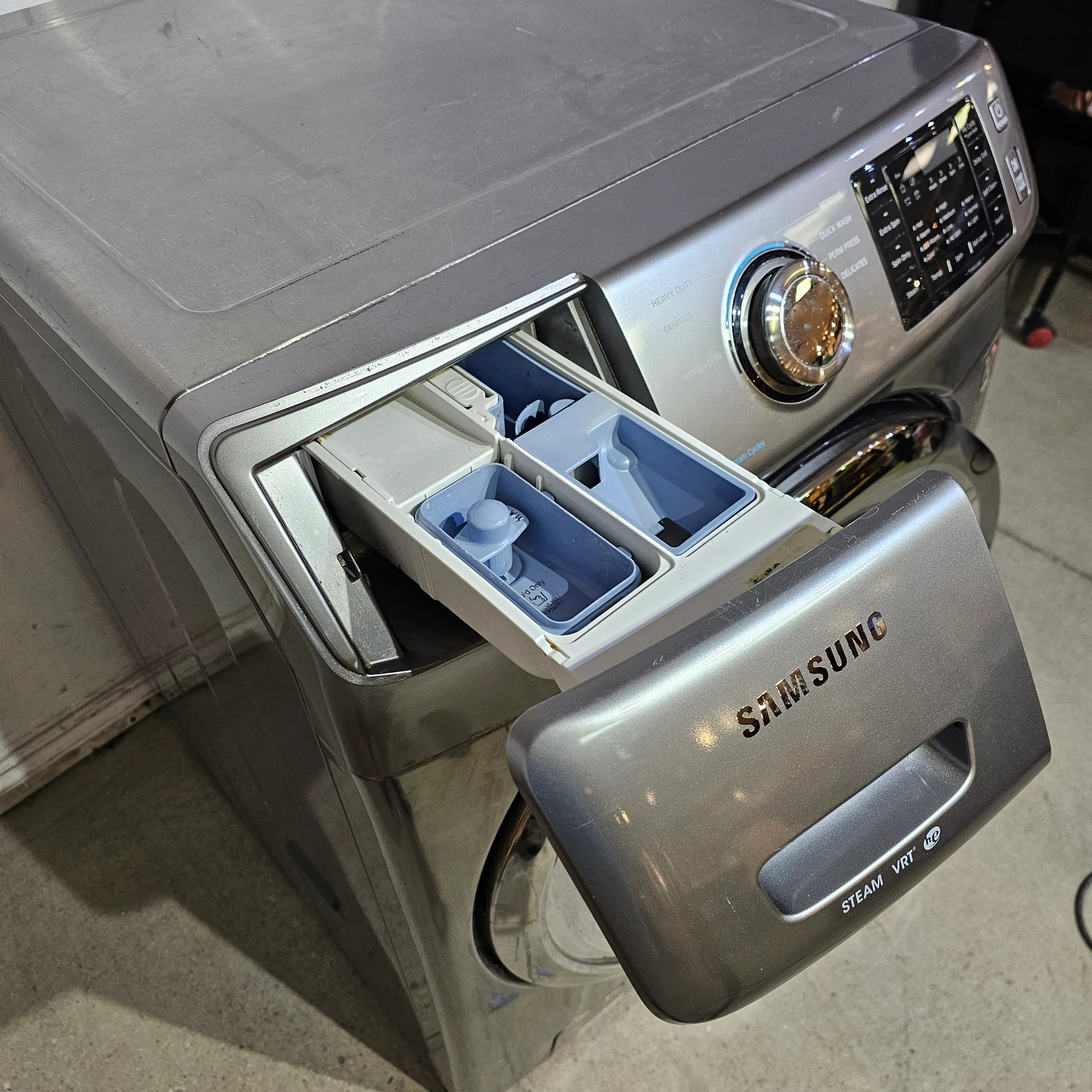 Samsung Condo Sized Washing Machine - Image 3