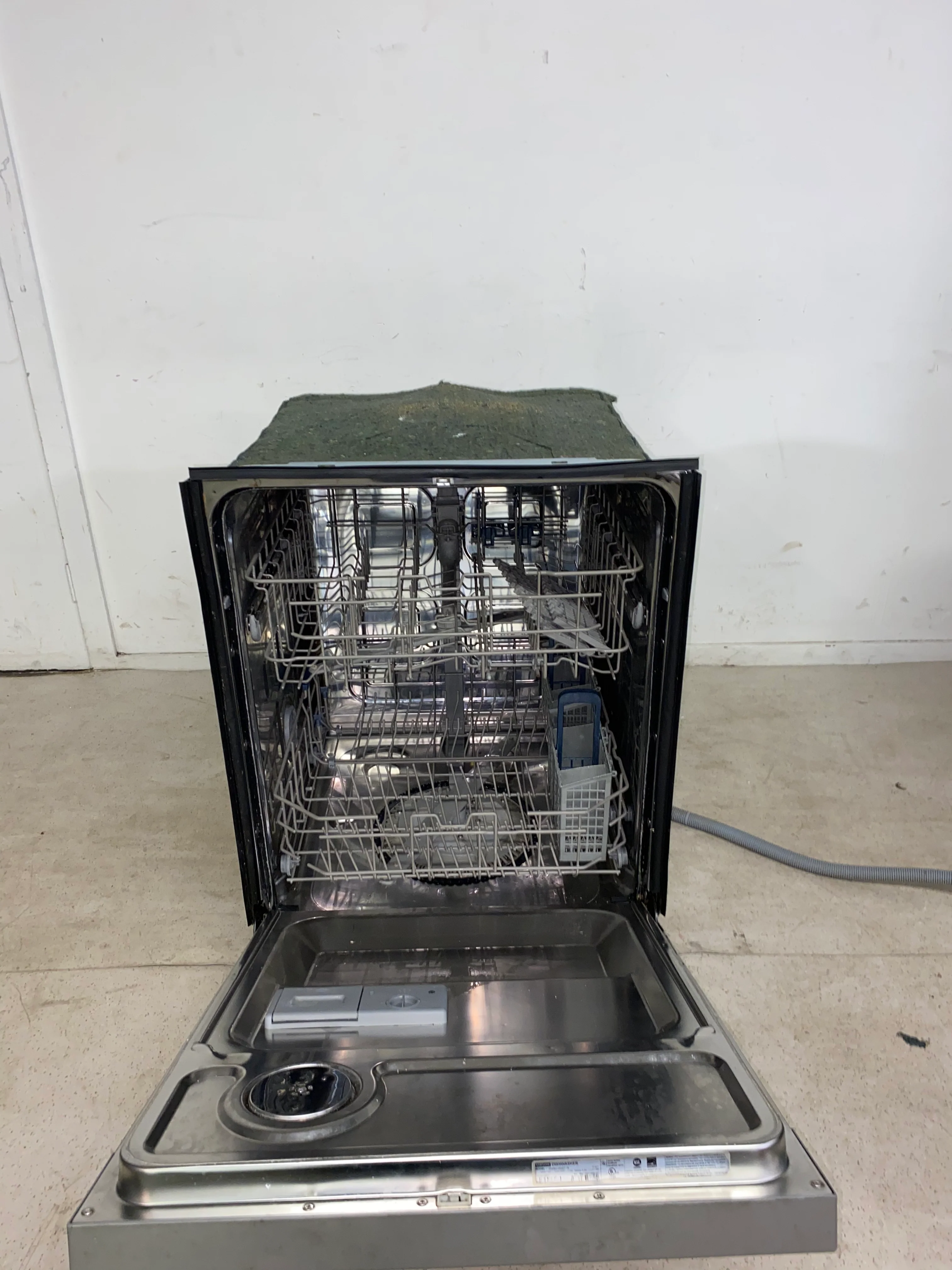 Samsung Front Button Control 50 dBA Dishwasher - Image 3