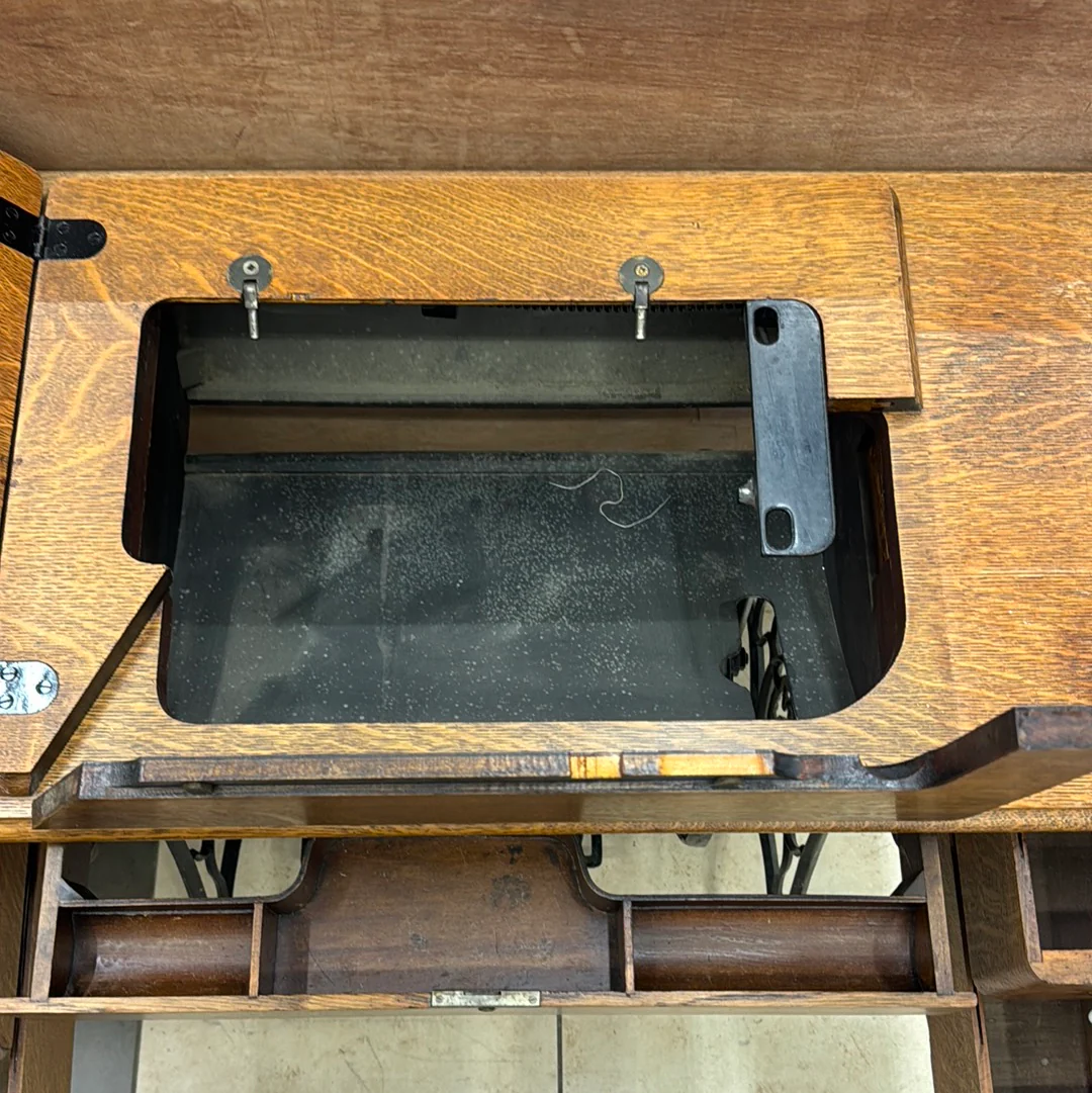 Singer Antique Sewing Table - Image 7