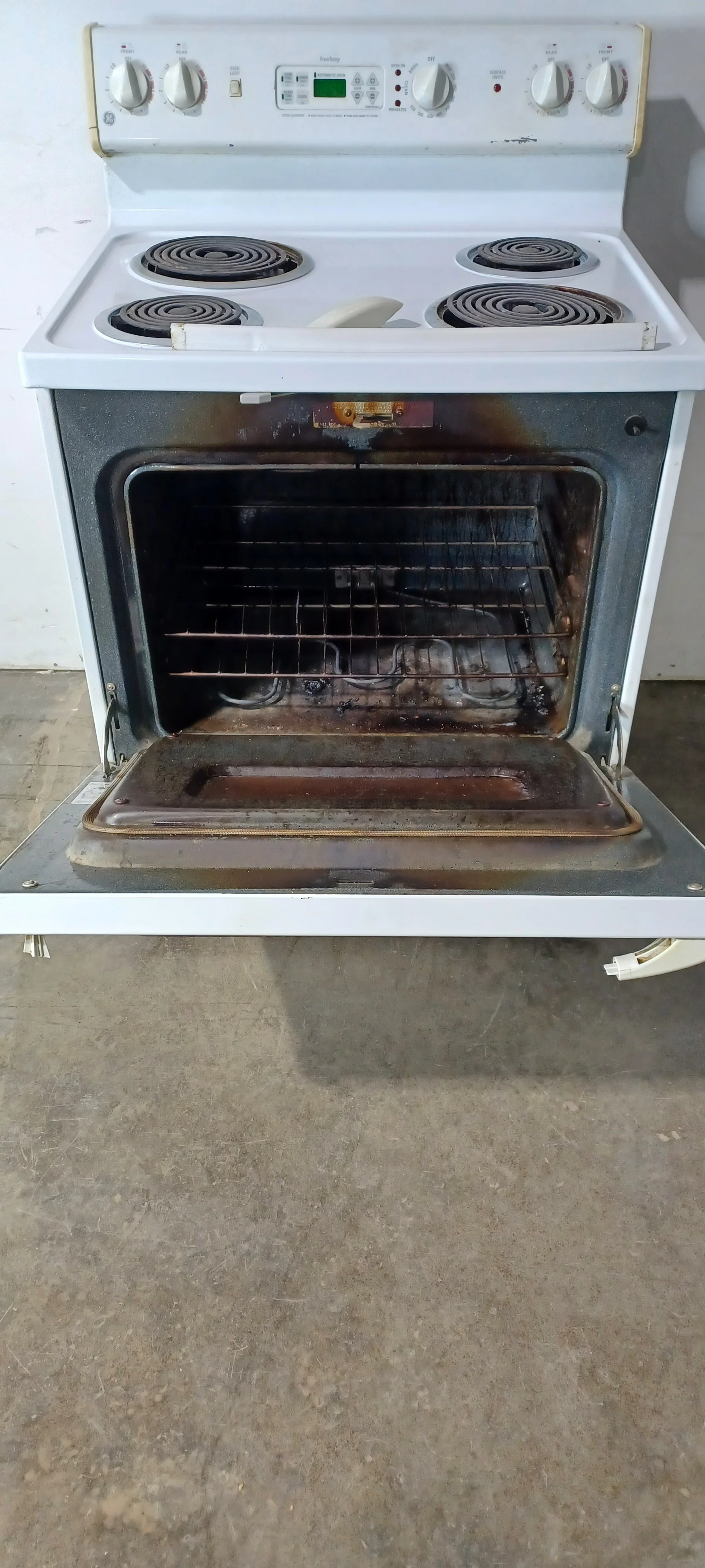Whirlpool Electric Oven - Image 2