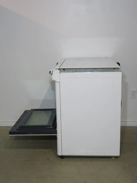 White KitchenAid Electric Range - Image 4