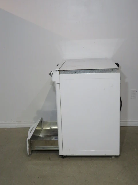 White KitchenAid Electric Range - Image 6