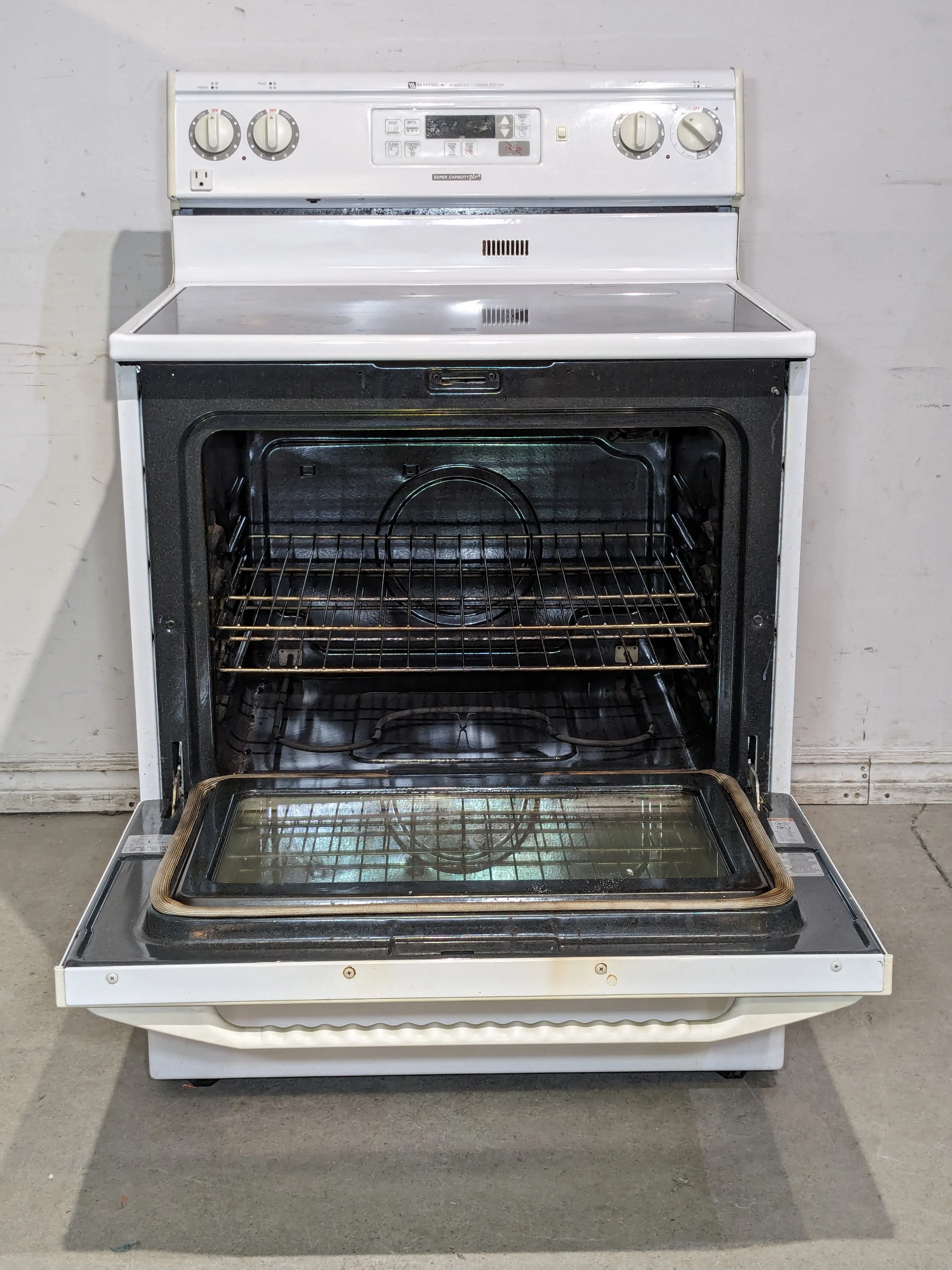 White Maytag Electric Stove MO. MER5770ACW - Image 4